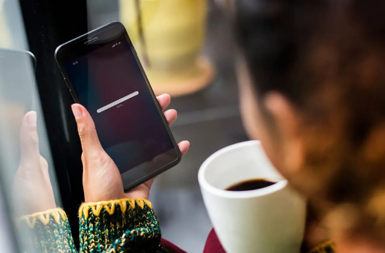 Loading symbol on a smartphone screen
